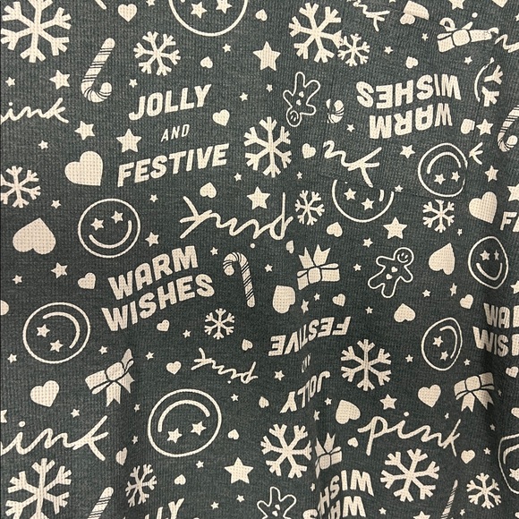 NWT PINK Victoria's Secret Women's Green & Cream Holiday Thermal Cozy Nightgown - Picture 2 of 5